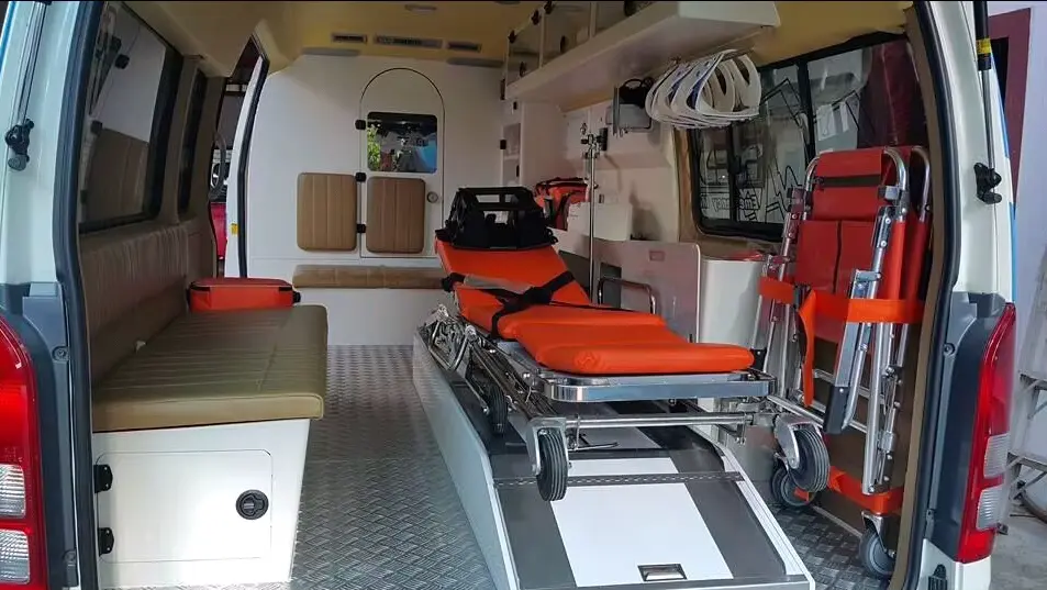 gezici sağlık aracı iç görseli